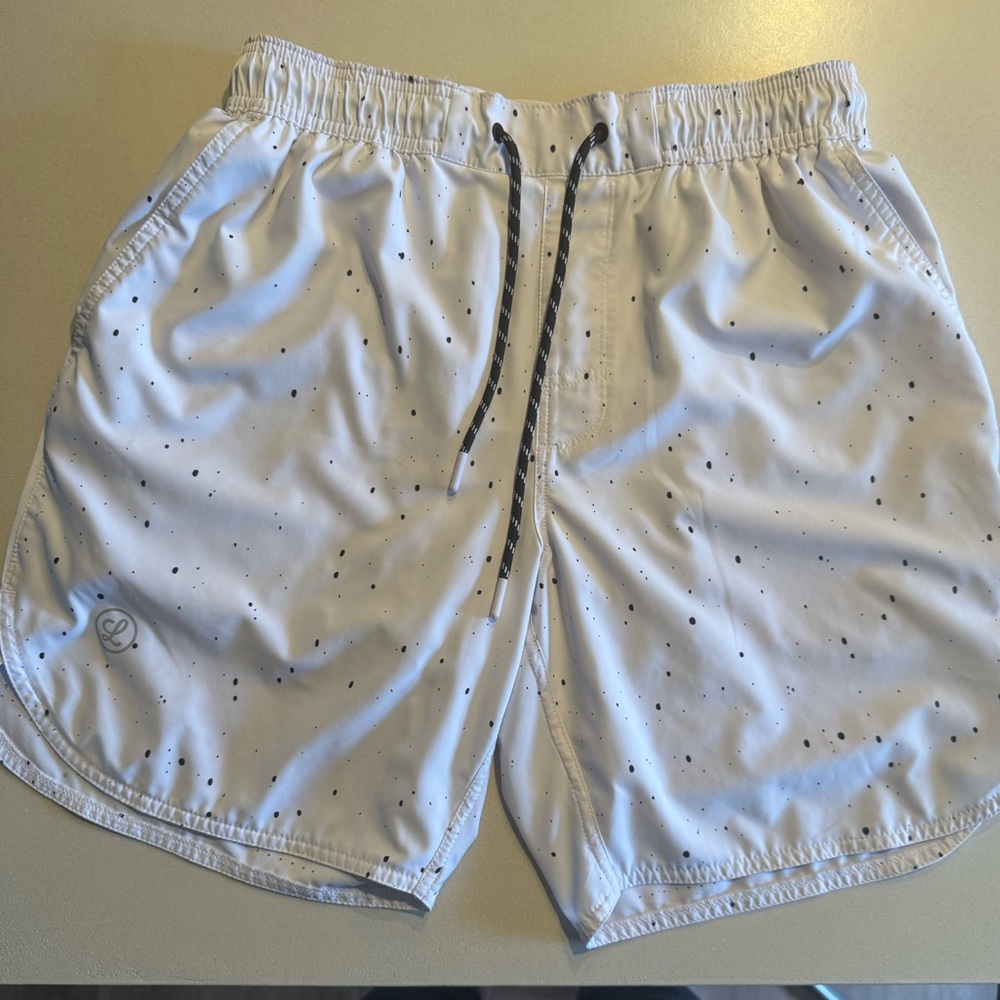 Legends Splatter Shorts - M